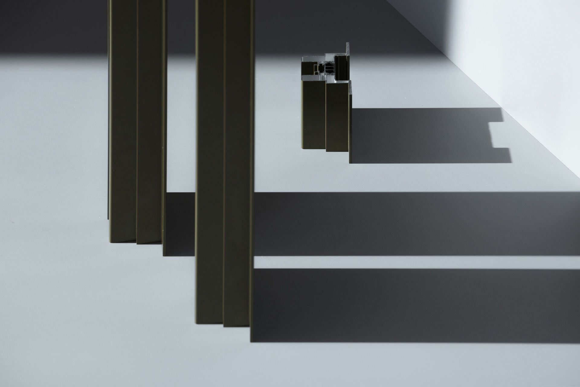 חלונות LYRICAL