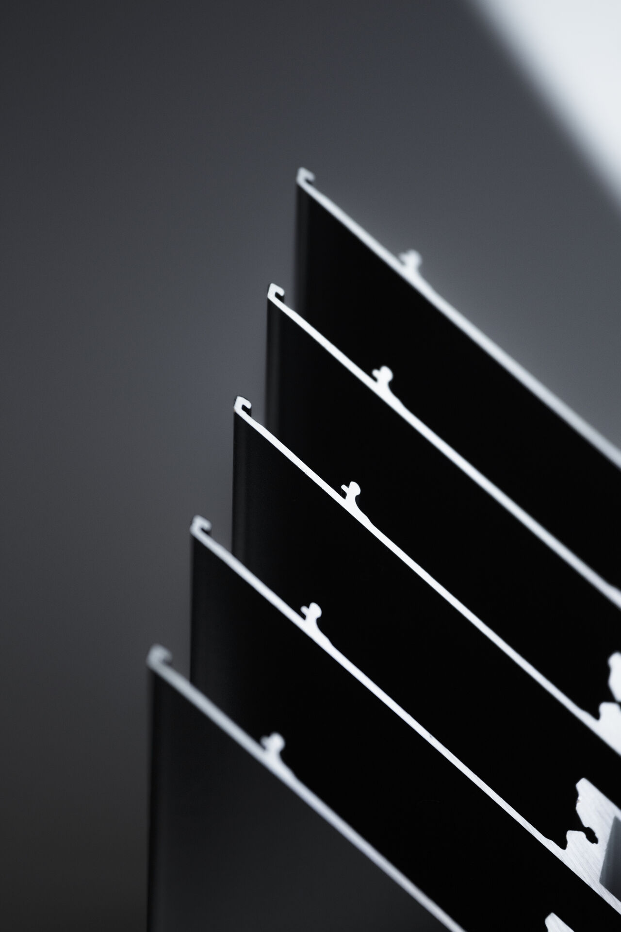 חלונות LYRICAL