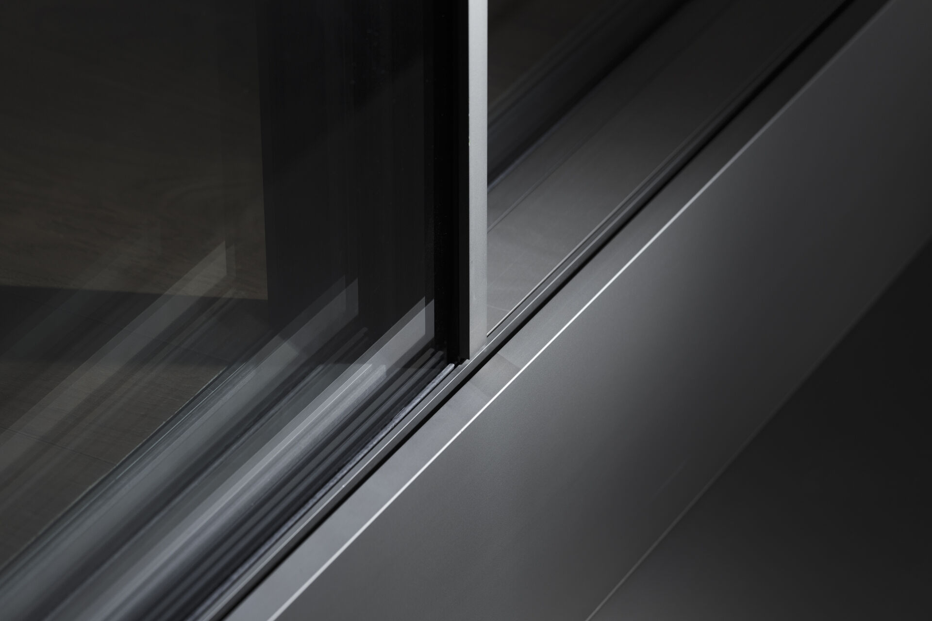 חלונות LYRICAL